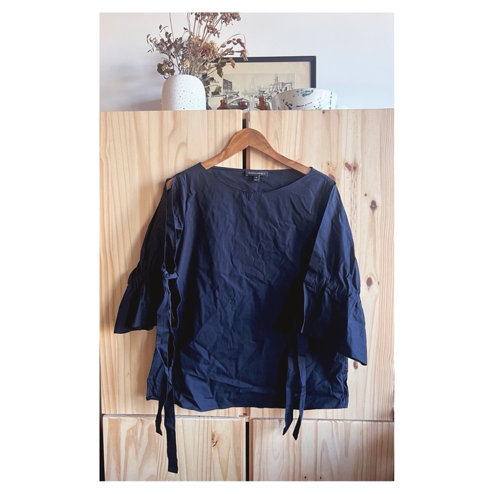 Banana Republic Navy Blue Dress Shirt Bow Sleeves - Size M